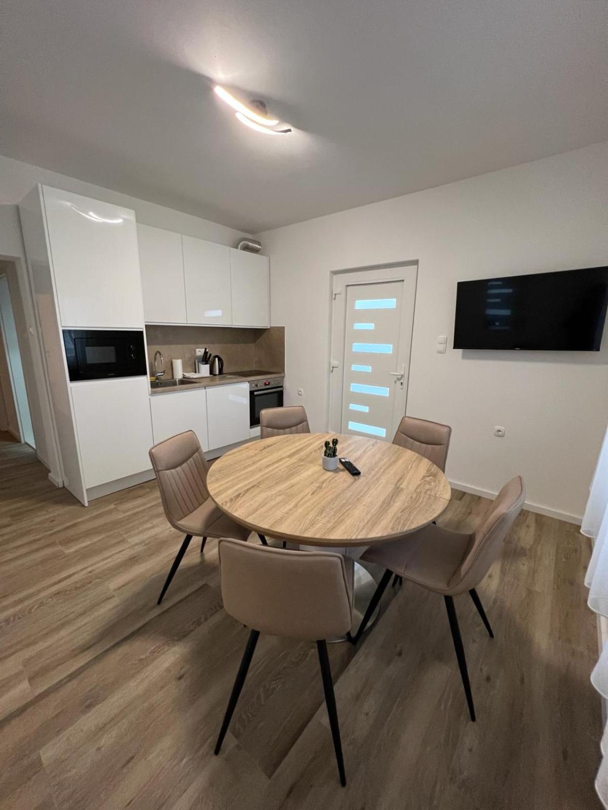 Apartments Mamma Mia 오레비츠 외부 사진